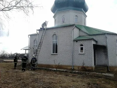 На Вінниччині рятувальники ліквідували пожежу у храмі