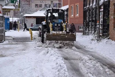 55 одиниць техніки було задіяно у Вінниці для прибирання першого снігу