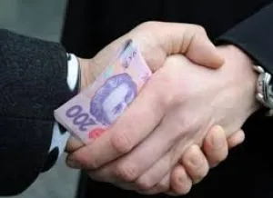 На Вінниччині на хабарі затримали трьох поліцейських