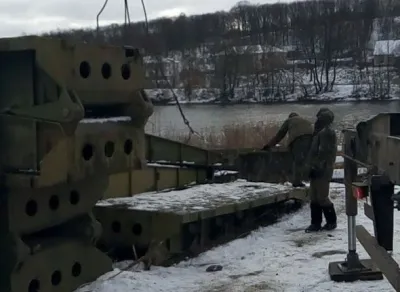 На Вінниччині військові будують новий міст через Південний Буг