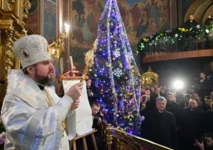 Порошенко и Епифаний привезли томос в Винницу