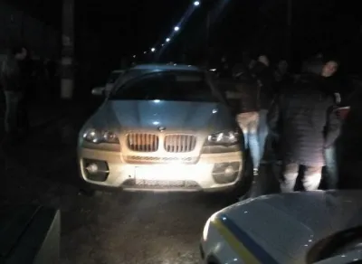 На Вінниччині патрульні зупинили «джип», в багажнику якого були люди (Відео)