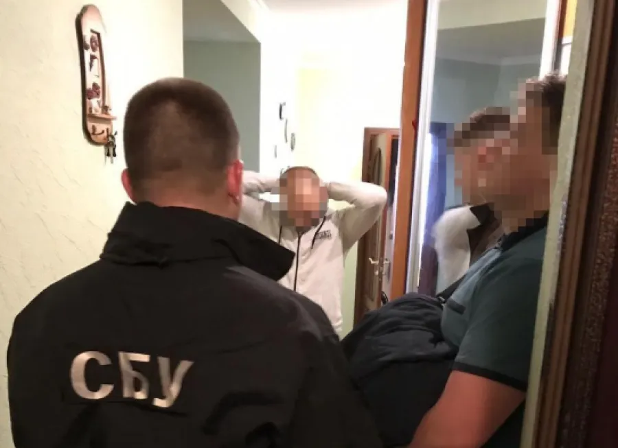 СБУ блокувала продаж службової інформації з митної бази ДФС