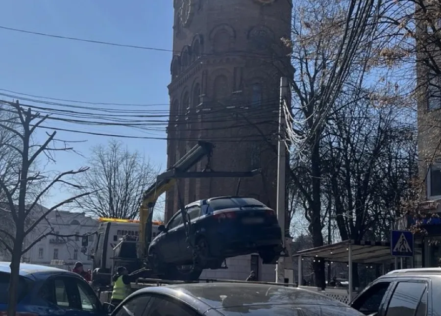Як знайти машину, яку забрав евакуатор у Вінниці