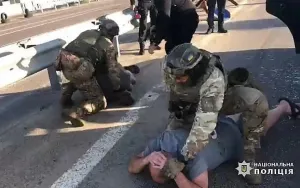 Озброєні чоловіки здійснили розбійний напад на агрофірму у Вінницькій області