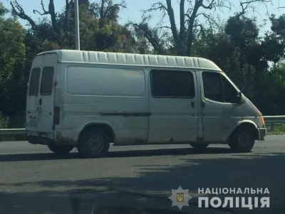 Водію, який намагався дати хабар патрульним, загрожує кримінальна відповідальність © Офіційний сайт Національної поліції: https://vn.npu.gov.ua/
