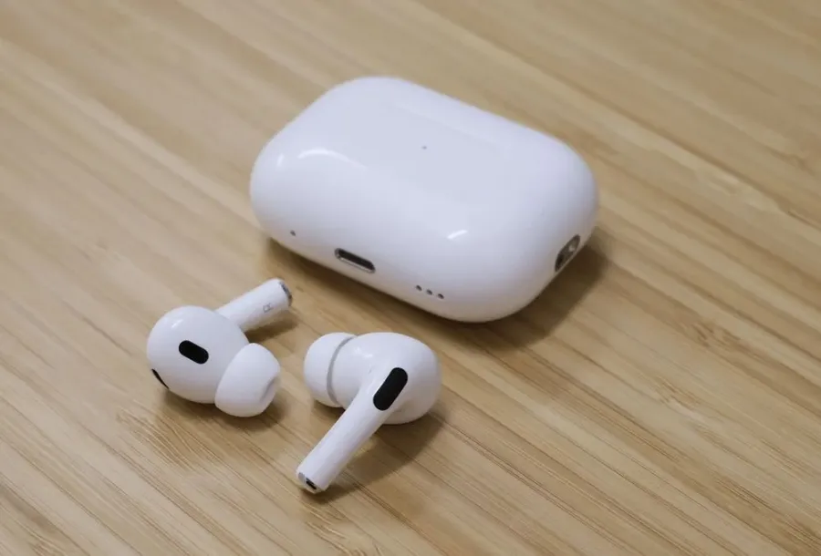 Три причины купить наушники Apple AirPods