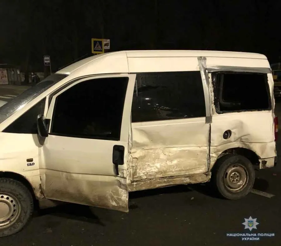 Поліція розшукує водія, який після вчинення ДТП втік з місця події