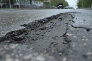Укравтодор доручив службам в областях обстежити і «залатати» дороги
