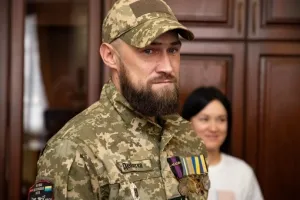 Командиру кулеметного взводу вручили відзнаку «За заслуги перед Вінниччиною»