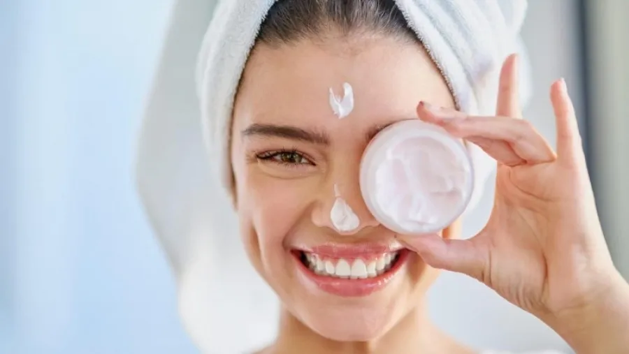 Доглядова косметика для обличчя: ефективність і поради вибору продукції
