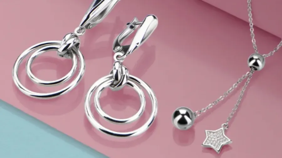 Серебряные украшения: где купить недорого?