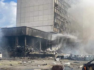 У Вінниці запустили гарячу лінію для пошуку людей після ракетного обстрілу центру міста
