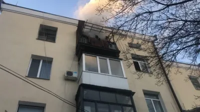 На площі Гагаріна горіла квартира (Відео)