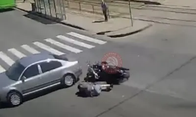 У Вінниці на перехресті автомобіль в’їхав у мотоцикліста