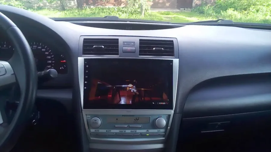 Новые штатные магнитолы для Toyota