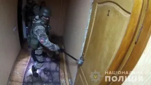 У Вінниці затримали іноземця, що змушував жінок займатись проституцією (Відео)