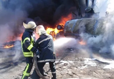 Вінничанин дивом вижив у палаючому бензовозі. Чоловік – без свідомості